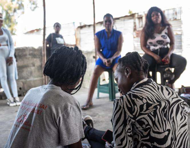 A peer support session for people who have had abortions in Beira, Mozambique.